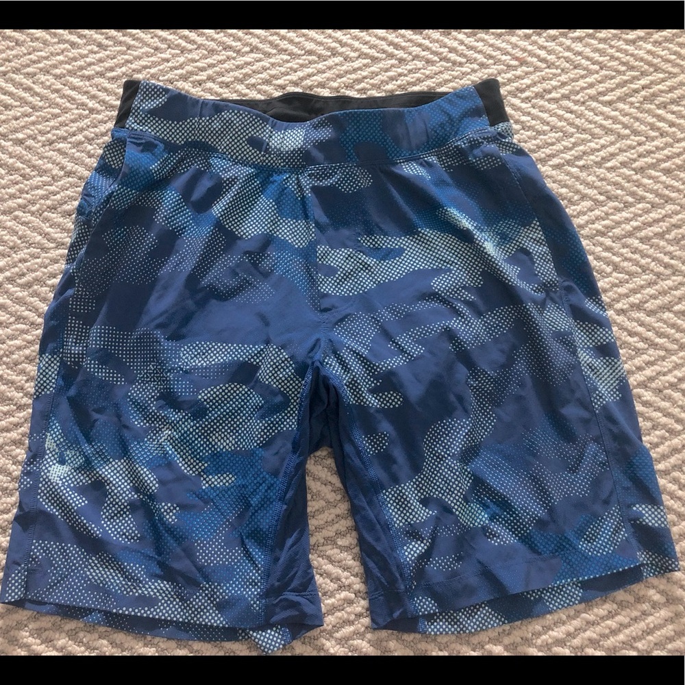 Lululemon shorts blue camo